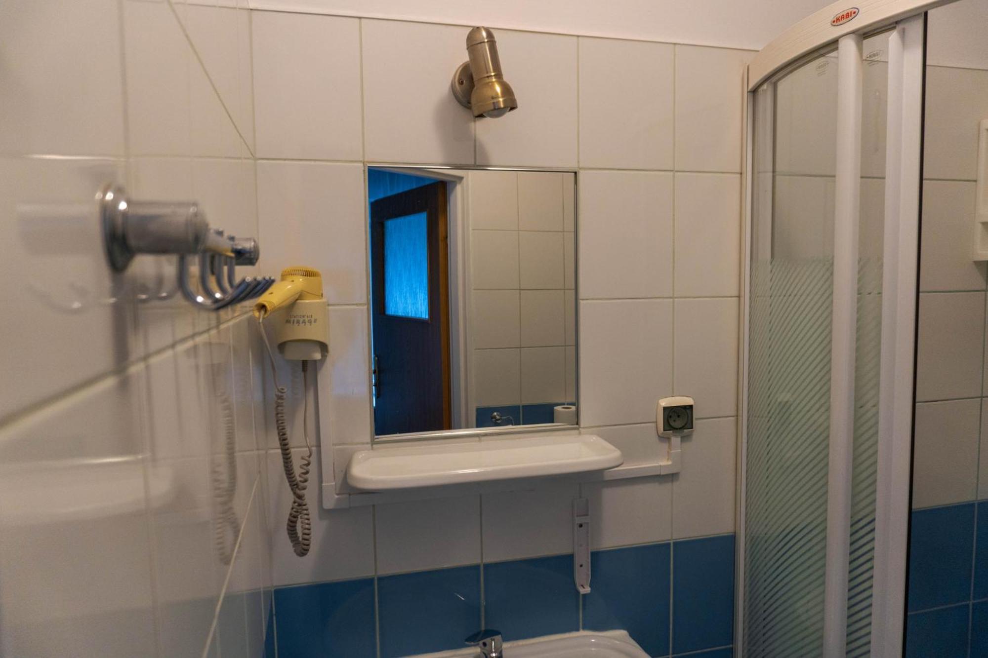 Hotel Leśne Ustronie Witnica Esterno foto